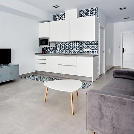 9 Nidos Centrica Suites - Nuevo Plasencia Exterior foto